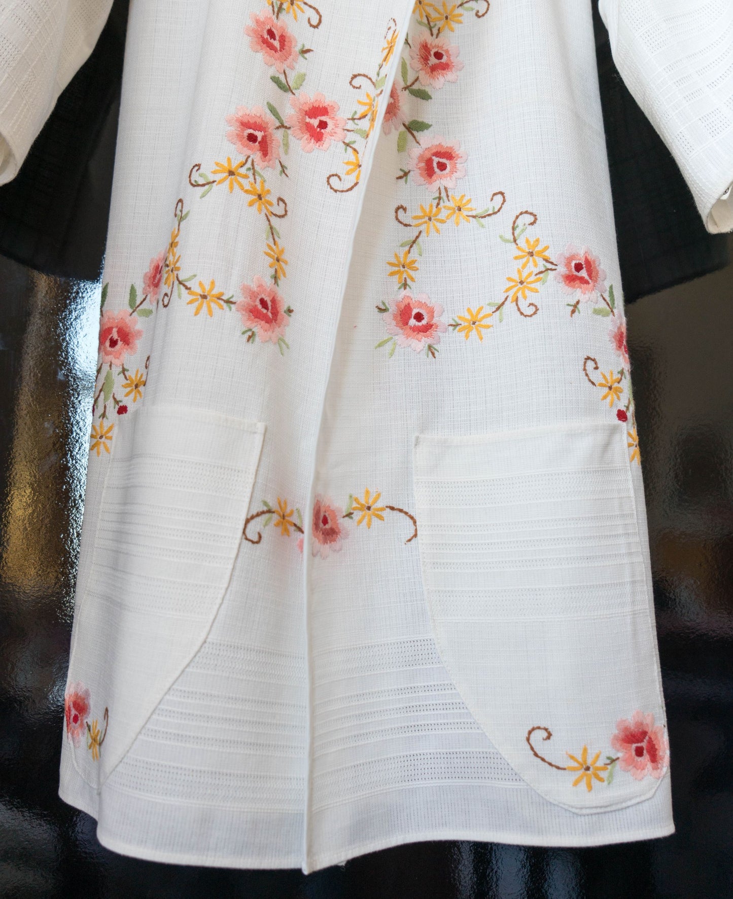 Kimono with Floral Embroidery