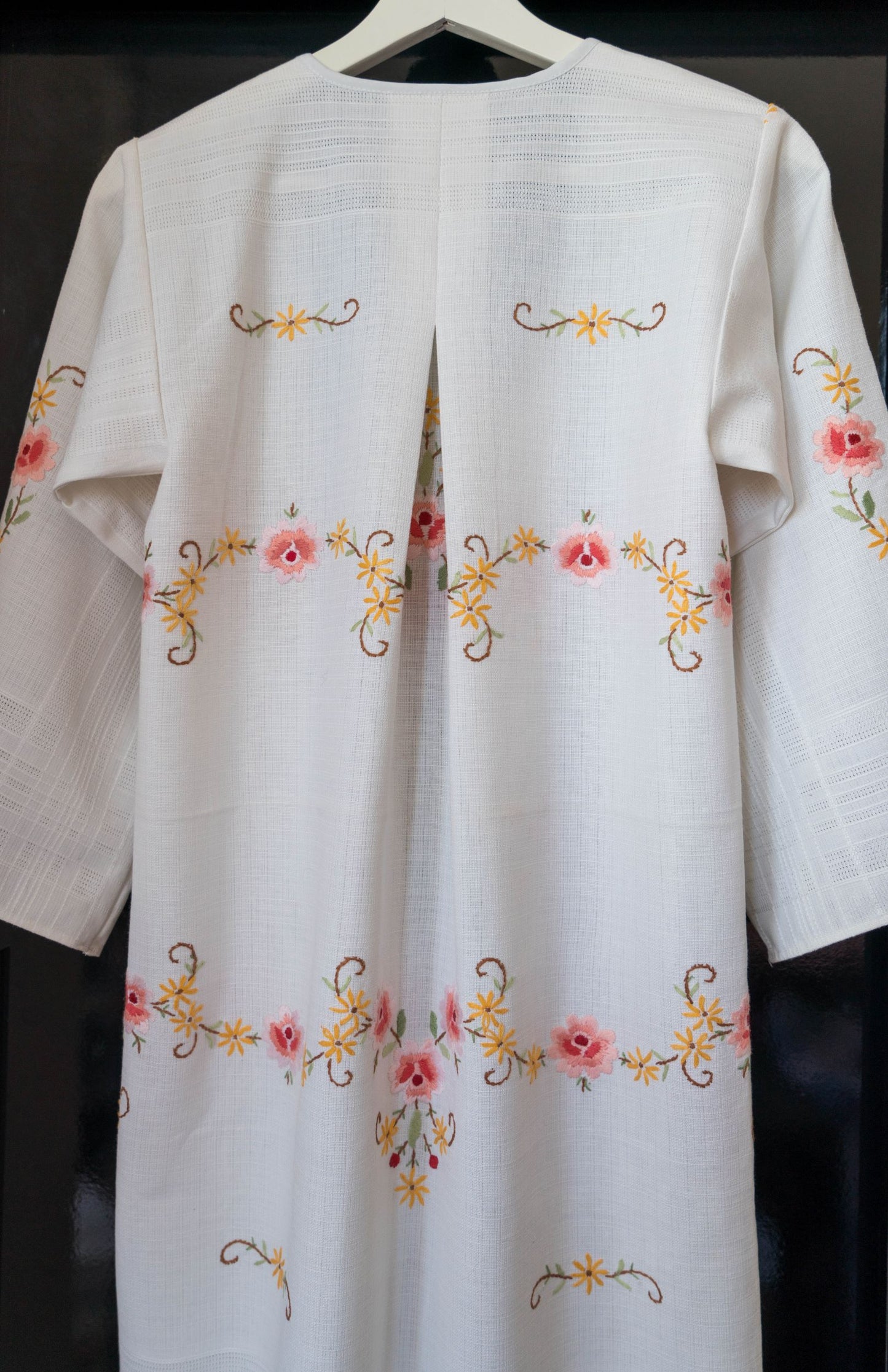 Kimono with Floral Embroidery