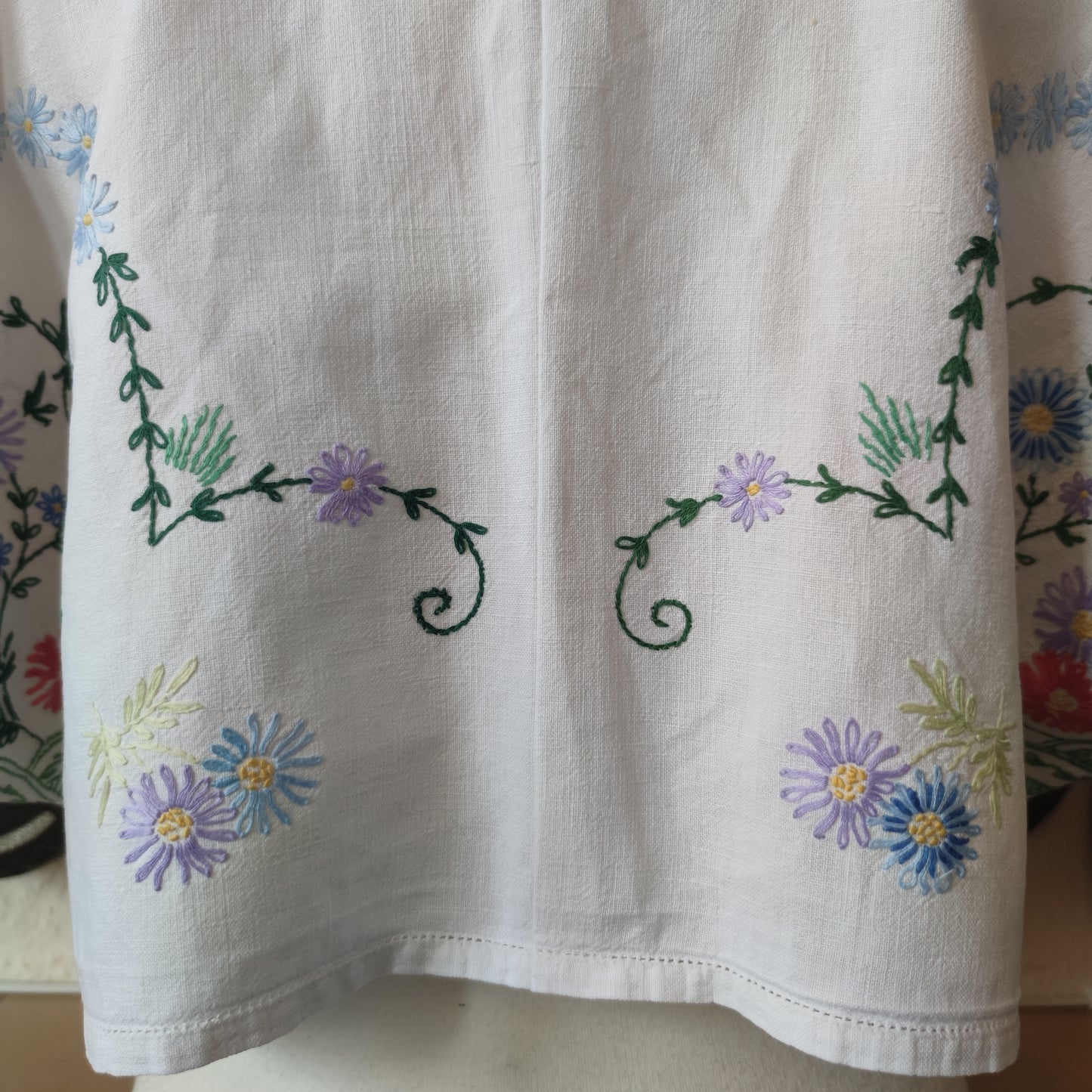 Daisy Swirl Tee