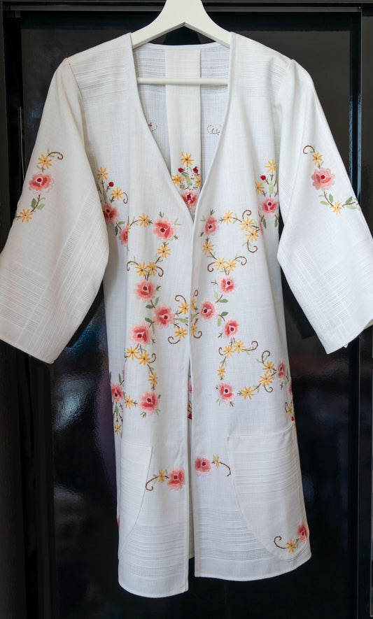 Kimono with Floral Embroidery